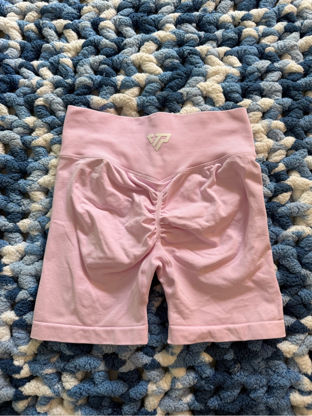 Keep That Pump Butt Scrunch Shorts in Pink